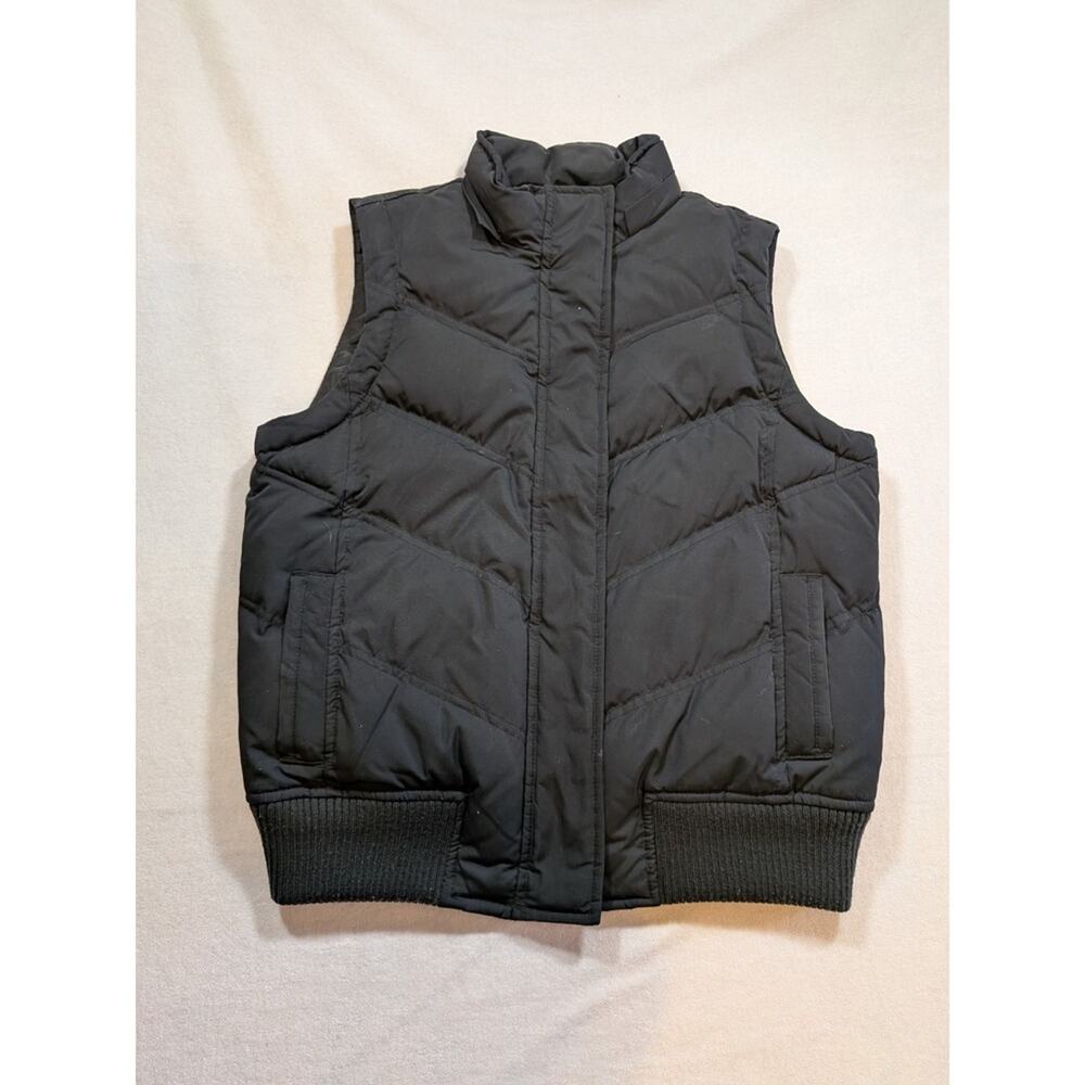GAP black puffer vest size S quilted